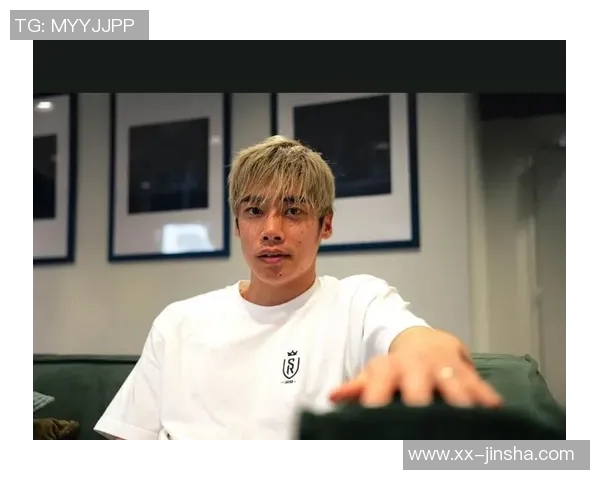 时隔73天重返赛场伊东纯也三分钟内切破门展现实力